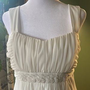 Gorgeous Off-White Formal Gown sz 10 Petite